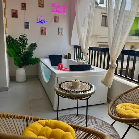 Colorful Vibes&jacuzzi Nights Sunny Escapes Cyprus Polis