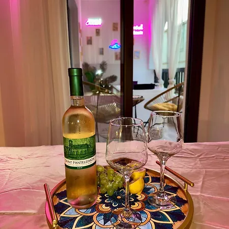 Colorful Vibes&jacuzzi Nights Sunny Escapes Cyprus Appartement *