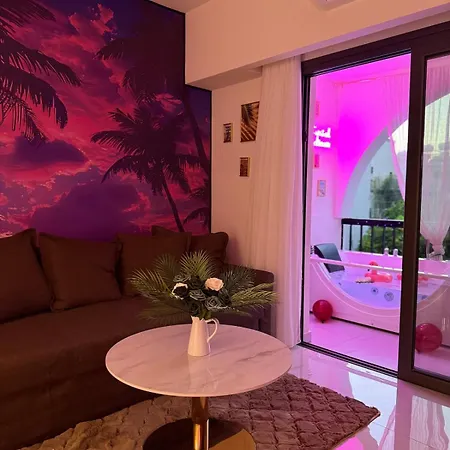 Apartment Colorful Vibes&jacuzzi Nights Sunny Escapes Cyprus *