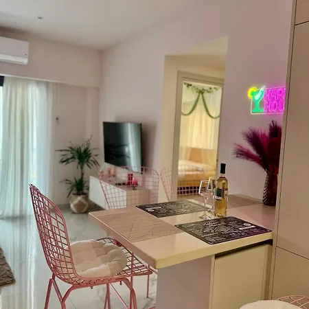 Colorful Vibes&jacuzzi Nights Sunny Escapes Cyprus Apartment