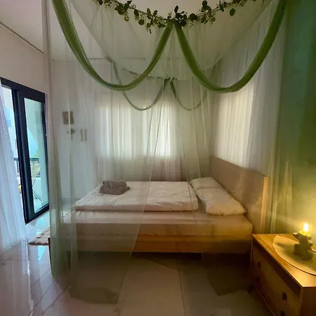 Colorful Vibes&jacuzzi Nights Sunny Escapes Cyprus Polis