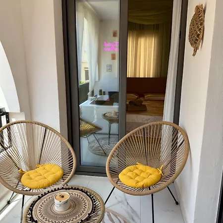 Colorful Vibes&jacuzzi Nights Sunny Escapes Cyprus Apartment
