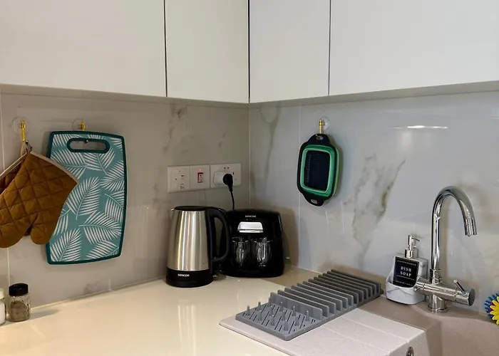 アパート Colorful Vibes&jacuzzi Nights Sunny Escapes Cyprus Polis