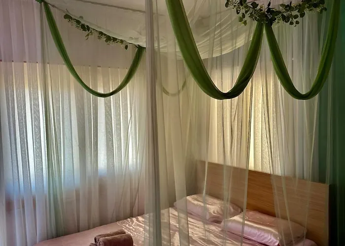 Colorful Vibes&jacuzzi Nights Sunny Escapes Cyprus Polis