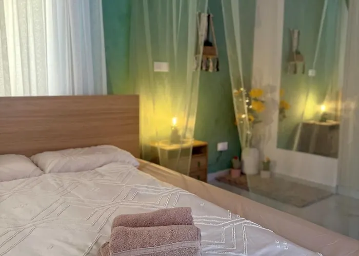 アパート Colorful Vibes&jacuzzi Nights Sunny Escapes Cyprus Polis