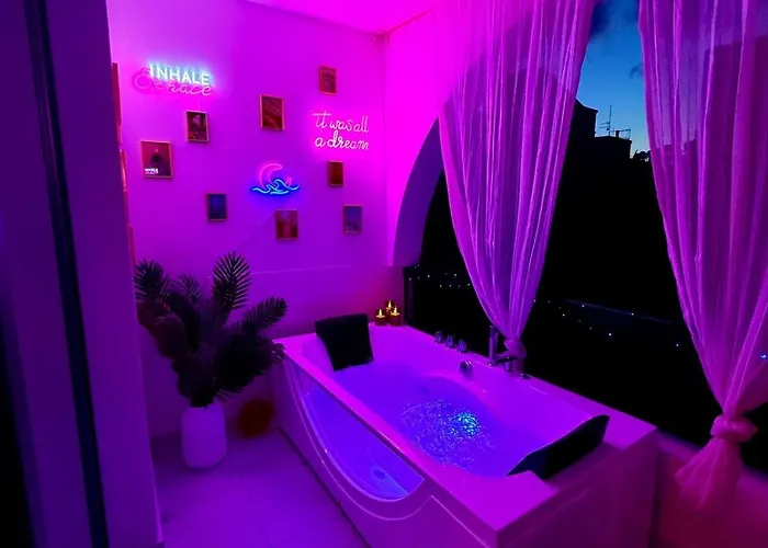 Colorful Vibes&jacuzzi Nights Sunny Escapes Cyprus